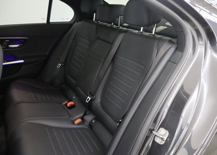 Mercedes-Benz C-Klasse 300e 140 Years Edition