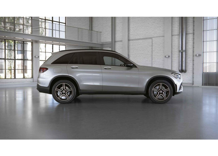 Mercedes-Benz GLC 300e 4MATIC AMG Line