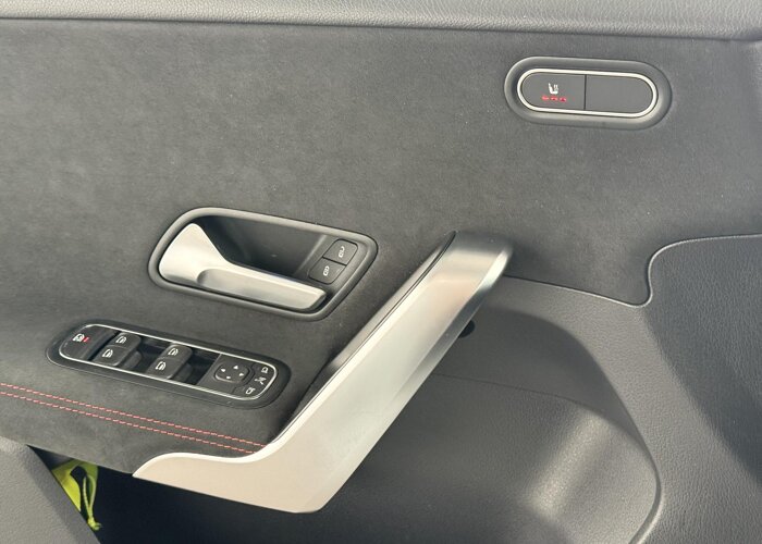 Mercedes-Benz A-Klasse 180 Business Solution AMG