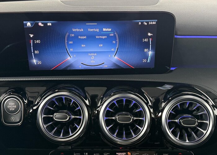 Mercedes-Benz A-Klasse 180 Business Solution AMG