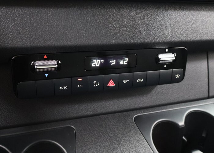 Mercedes-Benz Sprinter 319 CDI L2 H2 RWD Select |