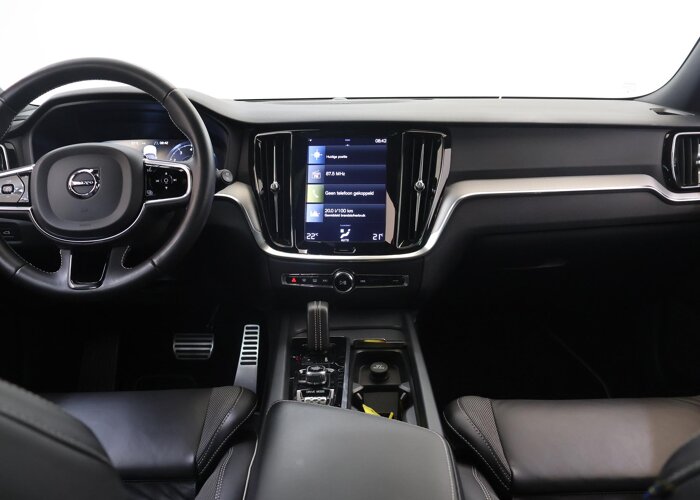 Volvo V60 2.0 B3 R-Design