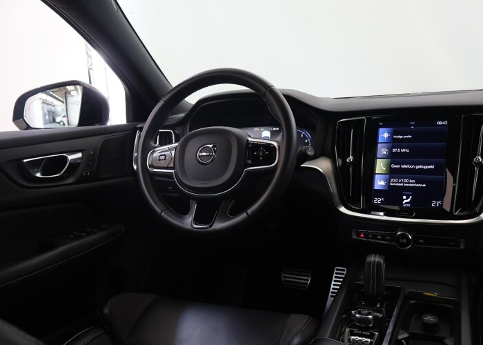 Volvo V60 2.0 B3 R-Design