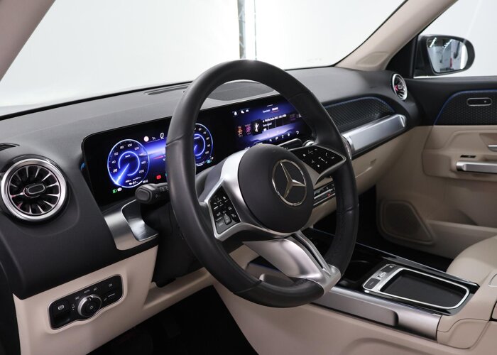 Mercedes-Benz EQB 300 4MATIC Luxury Line 67 kWh