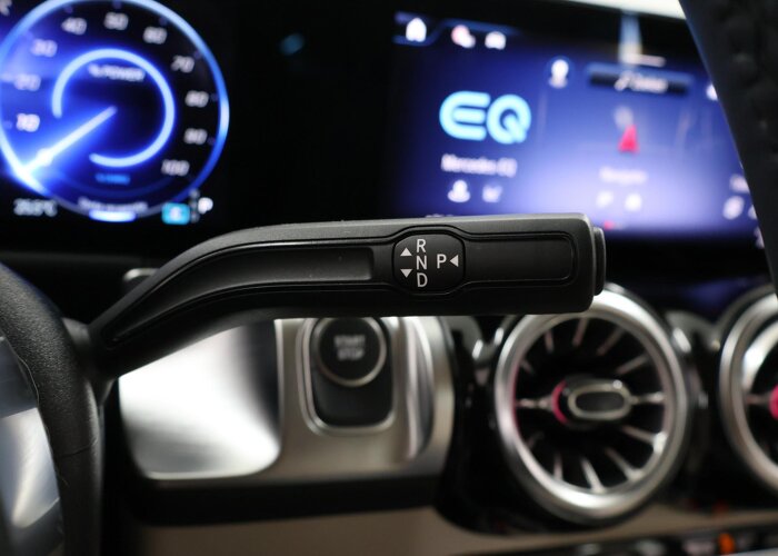 Mercedes-Benz EQB 300 4MATIC Luxury Line 67 kWh