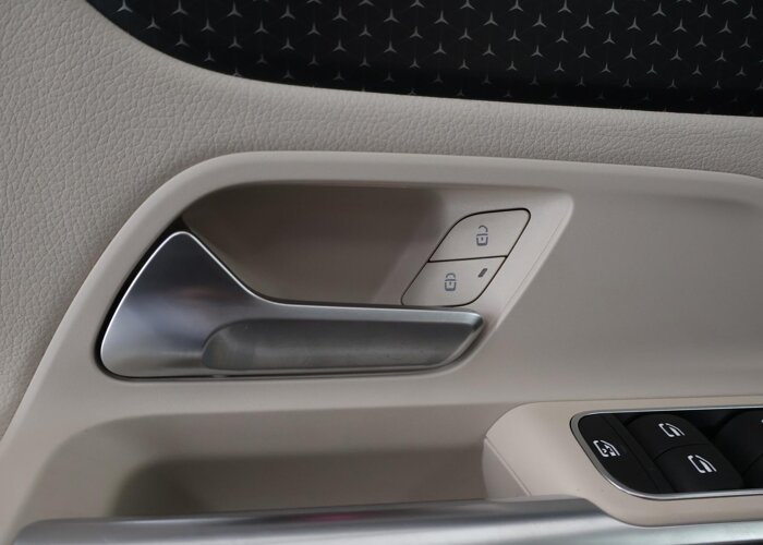 Mercedes-Benz EQB 300 4MATIC Luxury Line 67 kWh