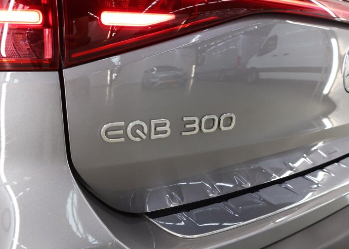 Mercedes-Benz EQB 300 4MATIC Luxury Line 67 kWh