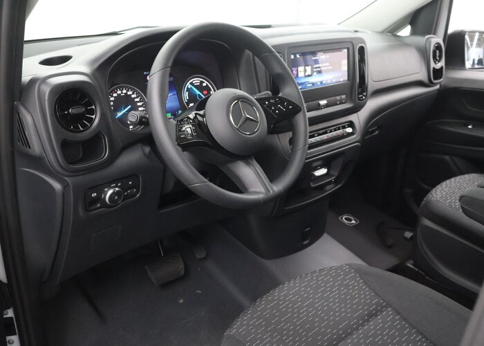 Mercedes-Benz EVITO TOURER 129 L2 PRO 90kWh |