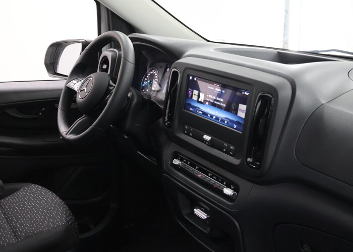 Mercedes-Benz EVITO TOURER 129 L2 PRO 90kWh |