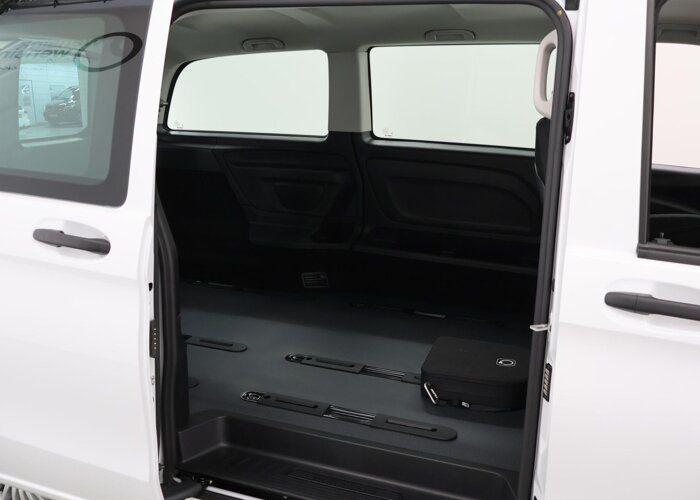 Mercedes-Benz EVITO TOURER 129 PRO L2 90 kWh