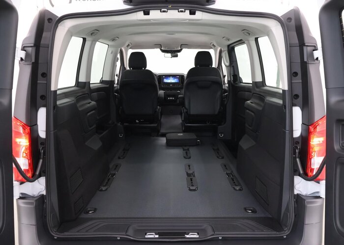 Mercedes-Benz EVITO TOURER 129 PRO L2 90 kWh
