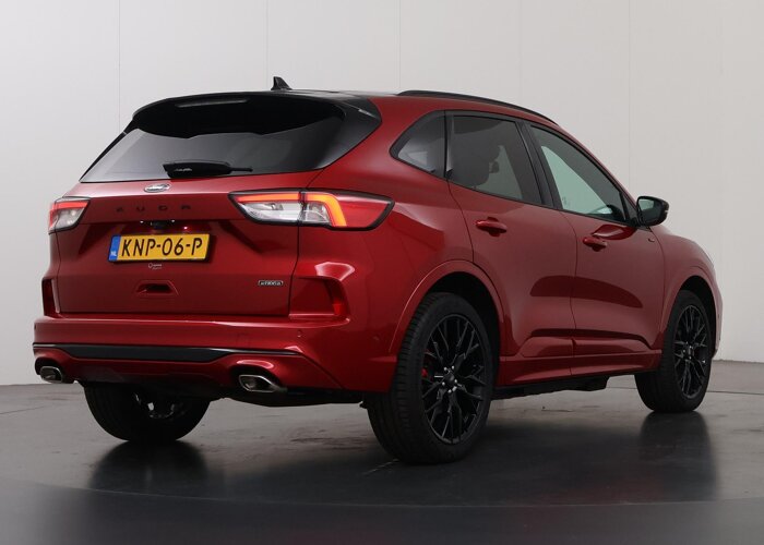 Ford Kuga 2.5 PHEV ST-Line X Black Pack