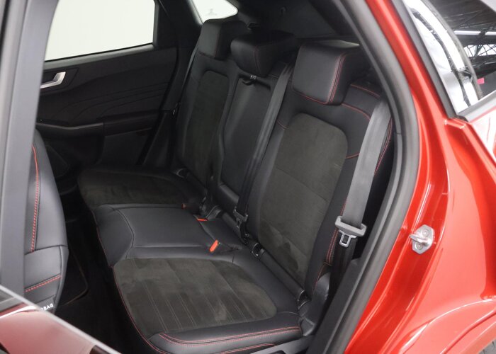 Ford Kuga 2.5 PHEV ST-Line X Black Pack
