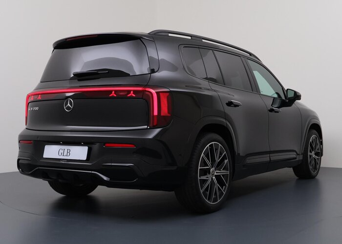Mercedes-Benz GLB 200 Business Solution AMG