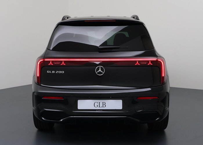 Mercedes-Benz GLB 200 Business Solution AMG
