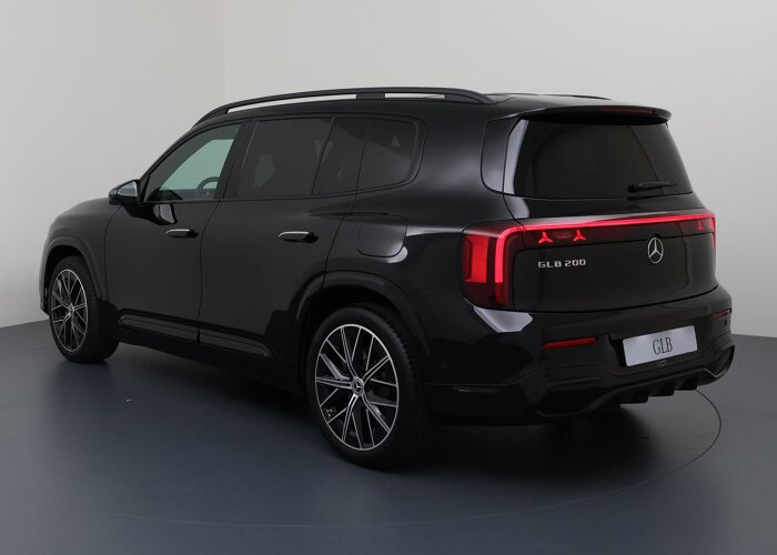 Mercedes-Benz GLB 200 Business Solution AMG