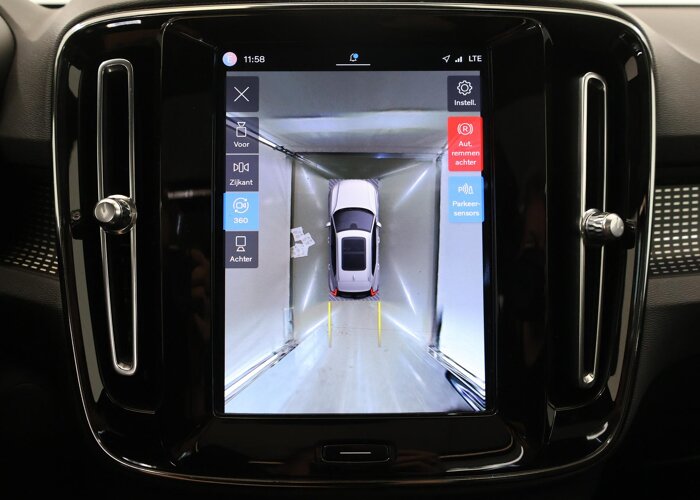 Volvo XC40 Recharge P8 AWD R-Design