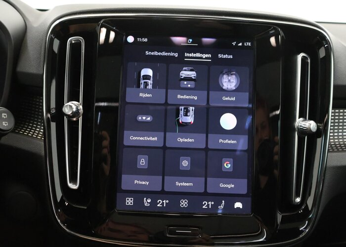 Volvo XC40 Recharge P8 AWD R-Design
