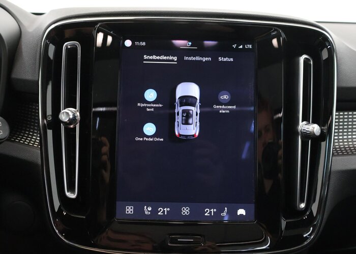 Volvo XC40 Recharge P8 AWD R-Design