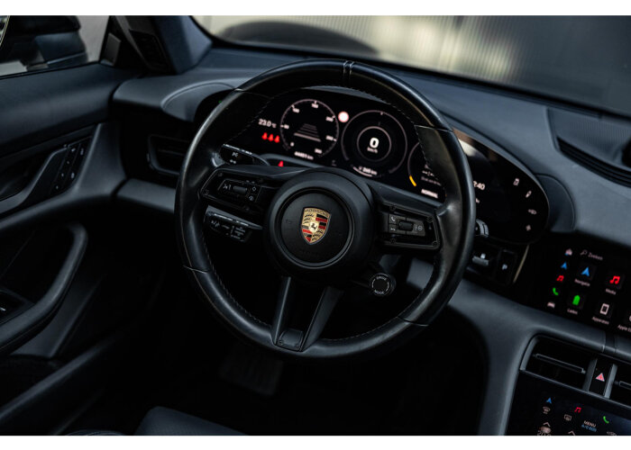 Porsche Taycan Cross Turismo 4S 93 kWh