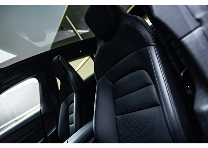 Porsche Taycan Cross Turismo 4S 93 kWh