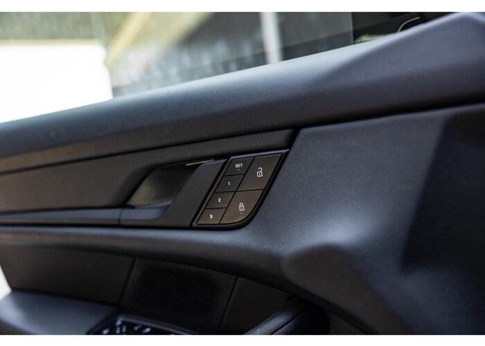 Porsche Taycan Cross Turismo 4S 93 kWh