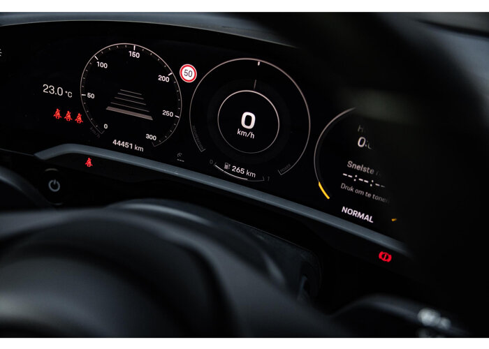 Porsche Taycan Cross Turismo 4S 93 kWh