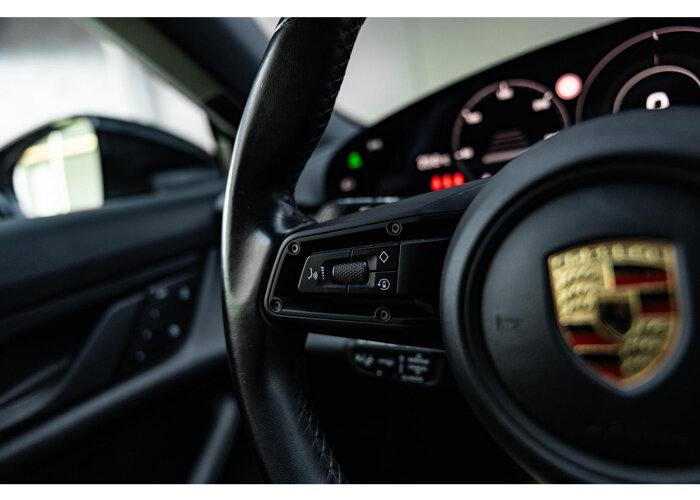 Porsche Taycan Cross Turismo 4S 93 kWh