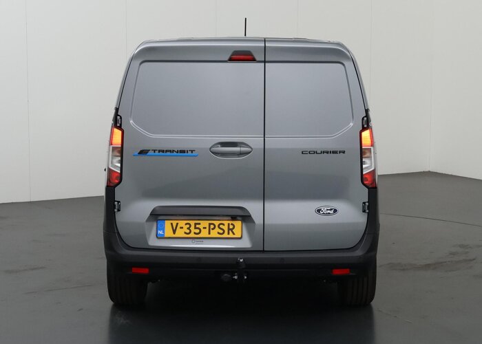 Ford E-Transit Courier Limited 44 kWh | Trekhaak | 300 KM RANGE |