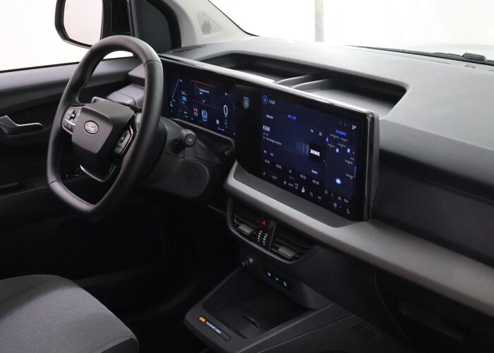 Ford E-Transit Courier Limited 44 kWh | Trekhaak | 300 KM RANGE |
