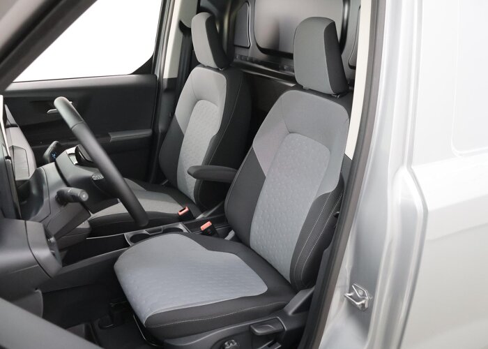 Ford E-Transit Courier Limited 44 kWh | Trekhaak | 300 KM RANGE |