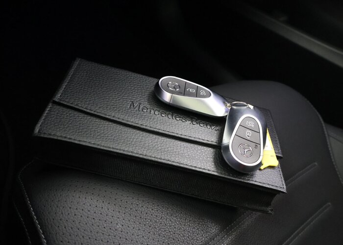 Mercedes-Benz C-Klasse 300 de Business Solution AMG