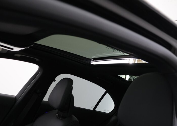Mercedes-Benz C-Klasse 300 de Business Solution AMG