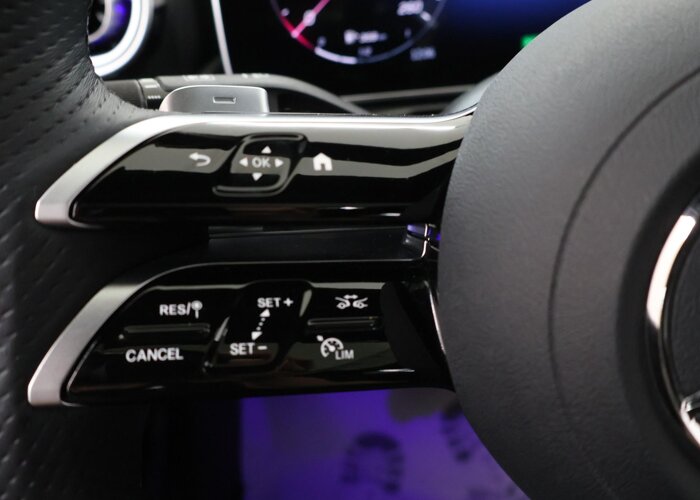 Mercedes-Benz C-Klasse 300 de Business Solution AMG