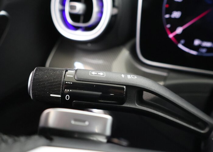 Mercedes-Benz C-Klasse 300 de Business Solution AMG