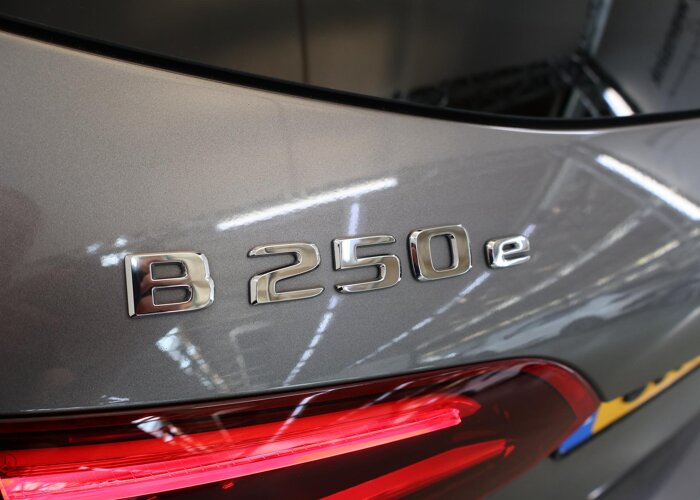 Mercedes-Benz B-Klasse 250 e AMG Line