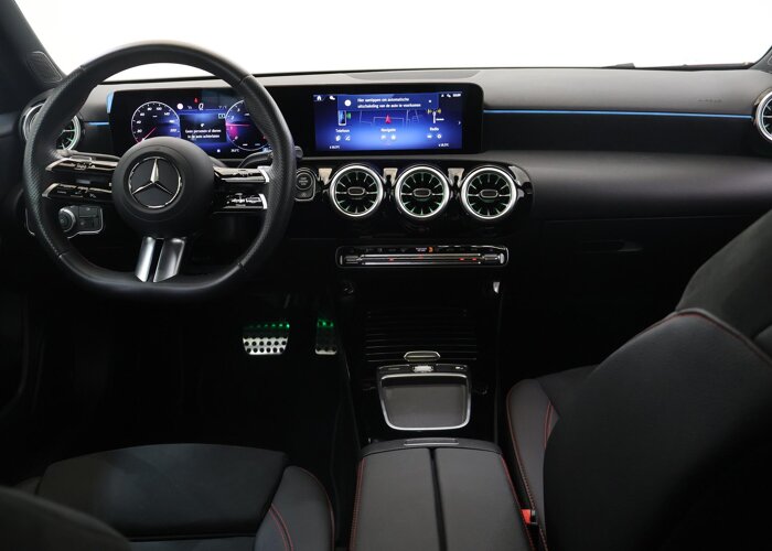 Mercedes-Benz A-Klasse 180 Star Edition AMG