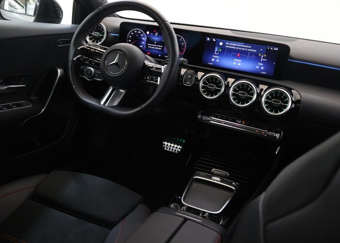 Mercedes-Benz A-Klasse 180 Star Edition AMG
