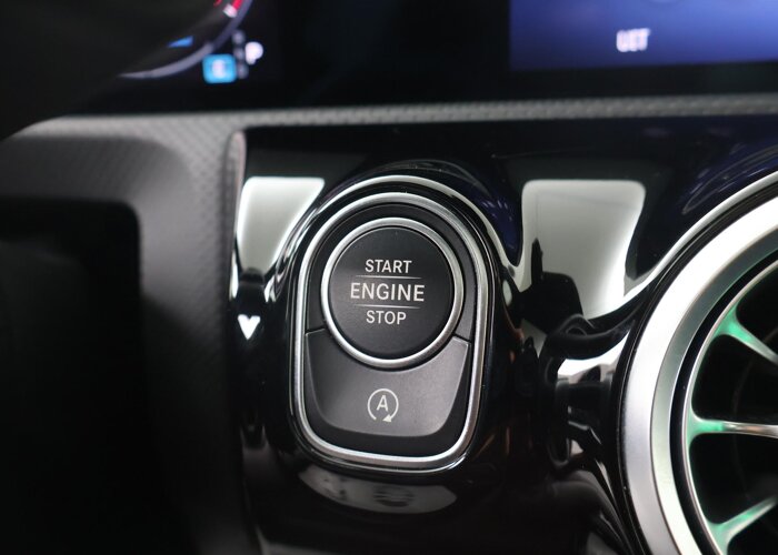 Mercedes-Benz A-Klasse 180 Star Edition AMG
