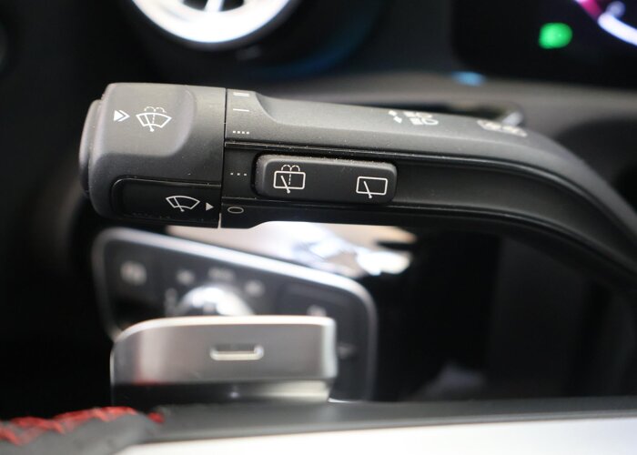 Mercedes-Benz A-Klasse 180 Star Edition AMG