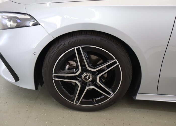 Mercedes-Benz A-Klasse 180 Star Edition AMG