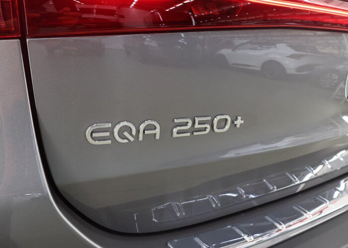 Mercedes-Benz EQA 250+ Luxury Line 71 kWh
