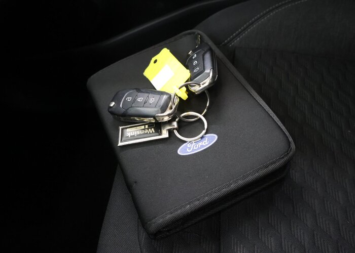 Ford Puma 1.0 EcoBoost Hybrid Titanium
