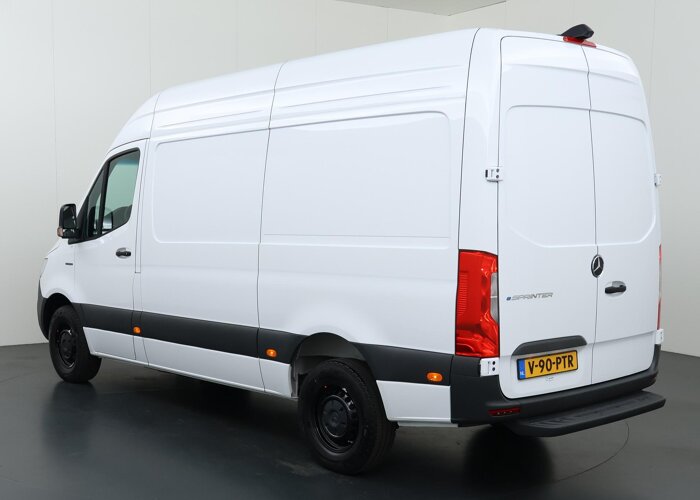 Mercedes-Benz eSprinter 320 L2 PRO | L2 H2 | 81 kWh | SNELLADEN 115 kWh |