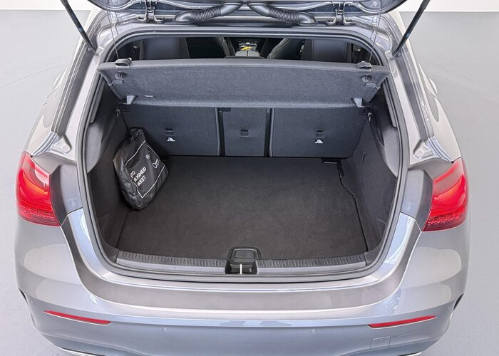 Mercedes-Benz A-Klasse 180 Business Solution AMG