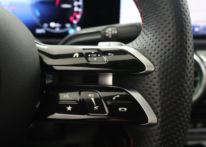 Mercedes-Benz CLA-Klasse 250 e Star Edition AMG Line