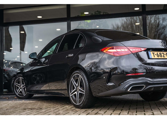 Mercedes-Benz C-Klasse 180 AMG Line