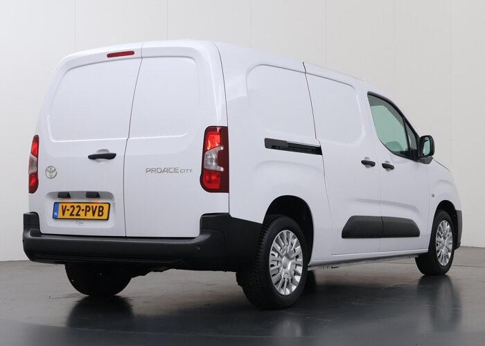Toyota PROACE CITY 1.5 D-4D LIVE LONG | KOELAUTO |