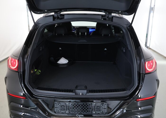 Mercedes-Benz GLC 400 4MATIC Launch Edition 94 kWh