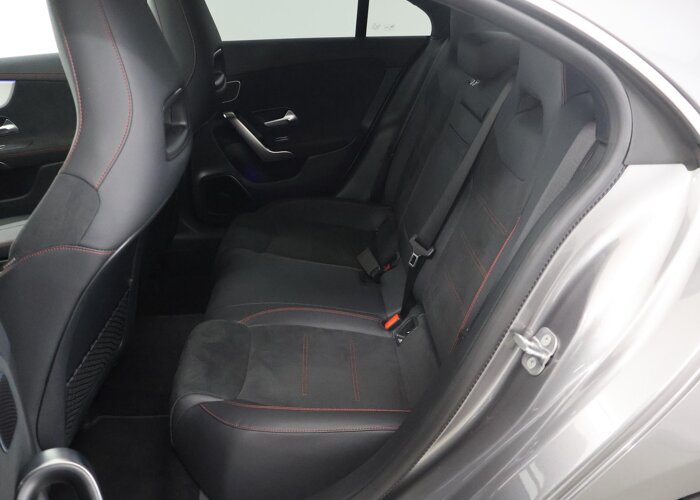 Mercedes-Benz CLA-Klasse 180 Business Solution AMG